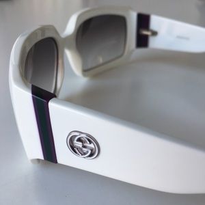 GUCCI WHITE SUNGLASSES w/ PURPLE DETAIL